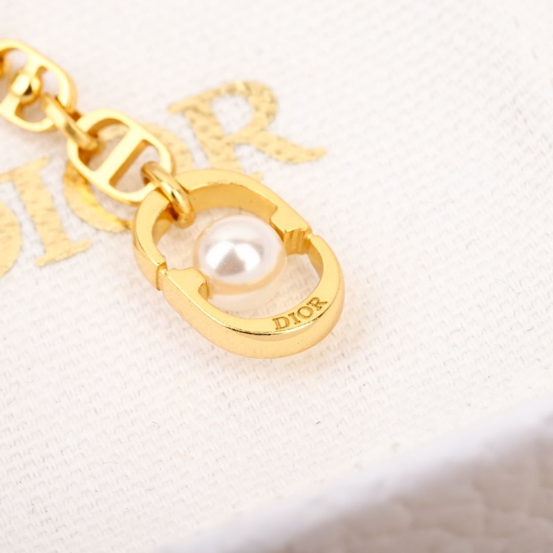 chr1st1an D10r earrings